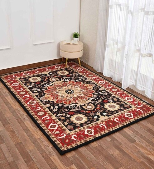 Black Traditional Wool 6 ft x 9 ft Hand Tufted Carpet