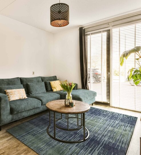 Blue Abstract Woolen Blend 4 x 6 Feet Hand Tufted Carpet