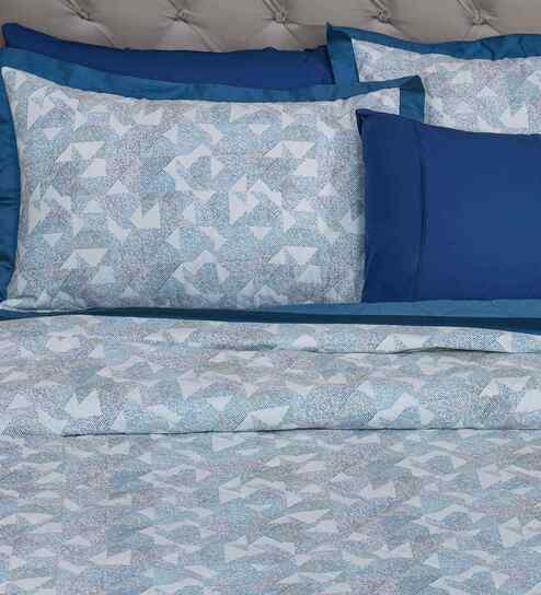 Blue Cotton Polyester Geometric Print 121 GSM Double Bed Quilt