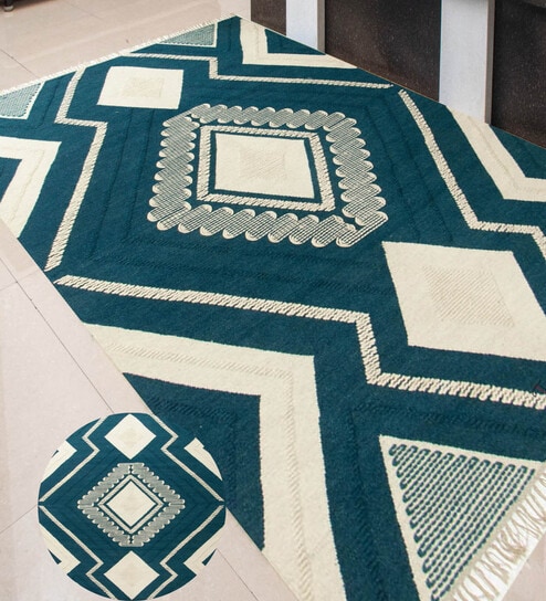 Blue Geometrical Wool 7X6 Feet Hand Woven Carpet
