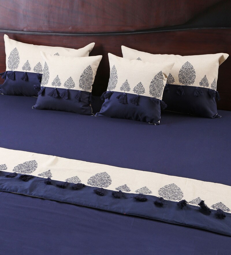 Buy Cotton Bed Runner with 2 Cushion Covers & 2 Pillow Covers by My
