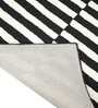 Black Geometric Wool 5ft x 8 ft Hand Tufted Carpet