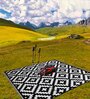 Black Geometrical Polyproylene 6 ft x 6 ft Machine Made Picnic  Mats