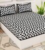 Black Abstract 120 TC Cotton Queen Sized Bedsheet with 2 Pillow Cover