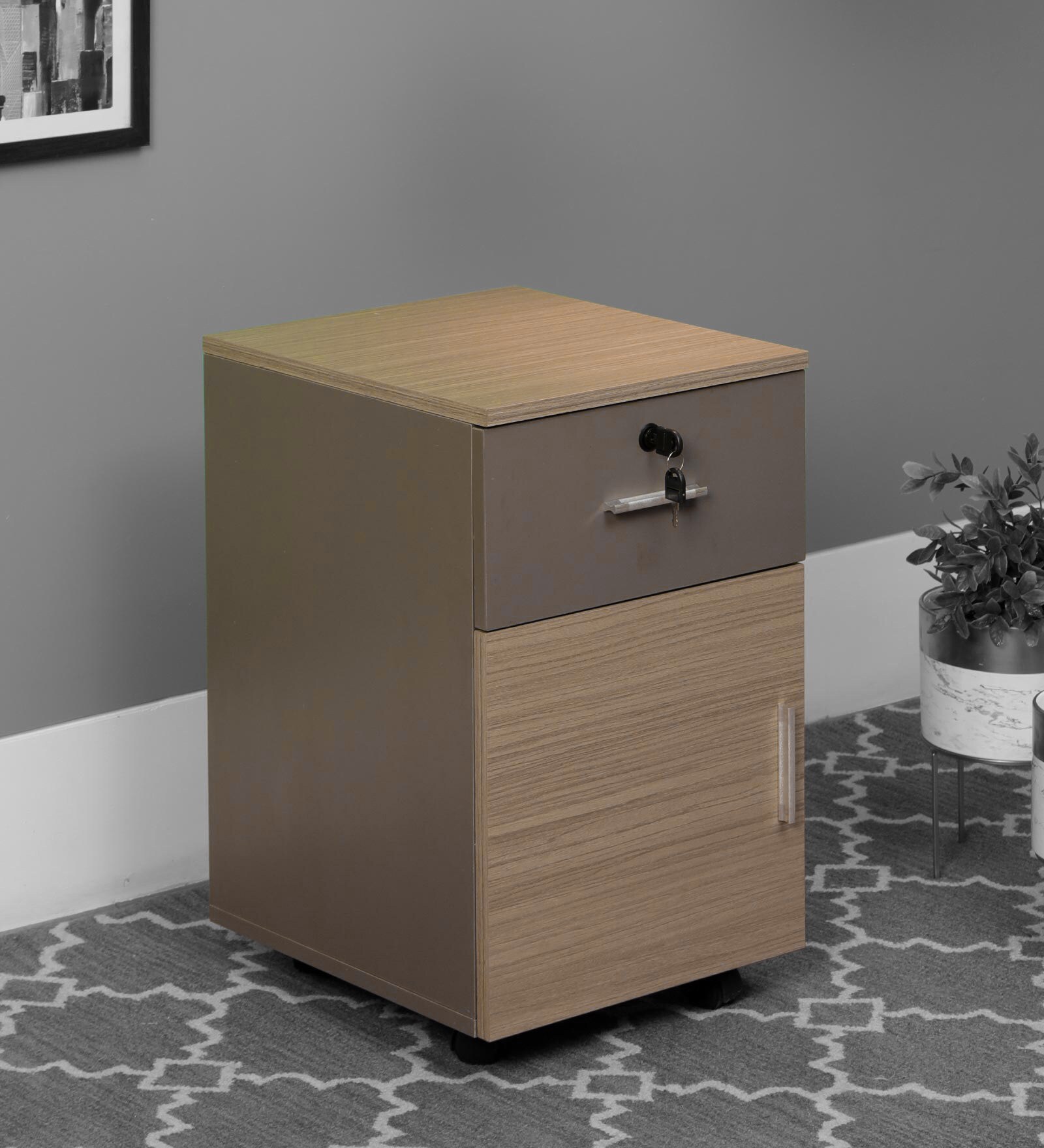 Bob Pedestal in Walnut Finish
