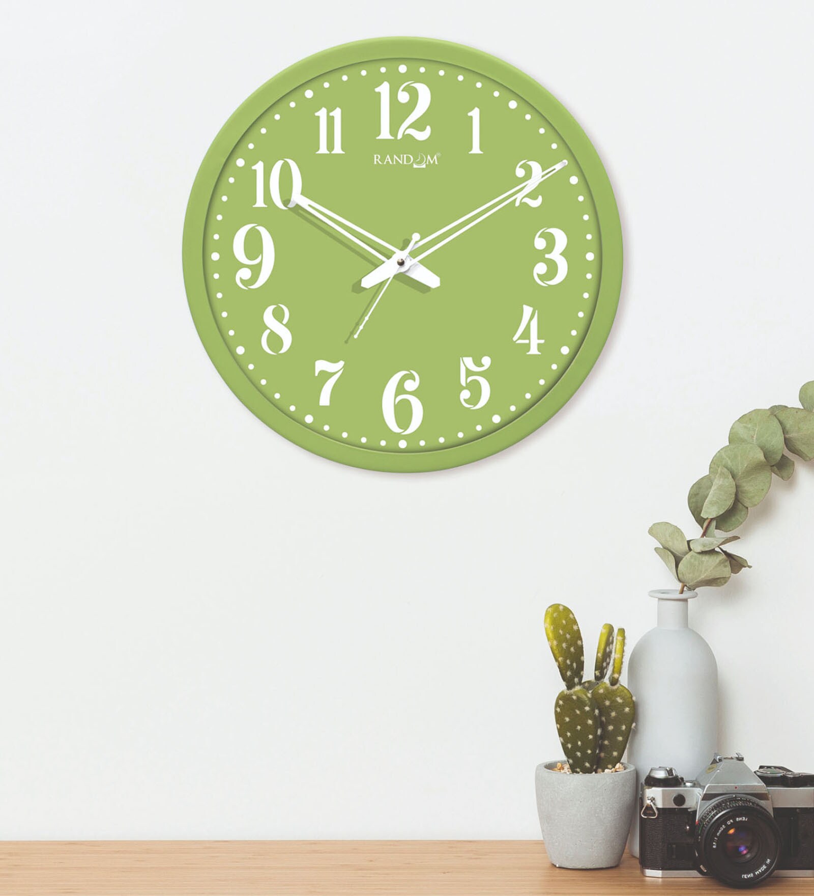 Green Plastic Bodoni Round Modern Wall Clock