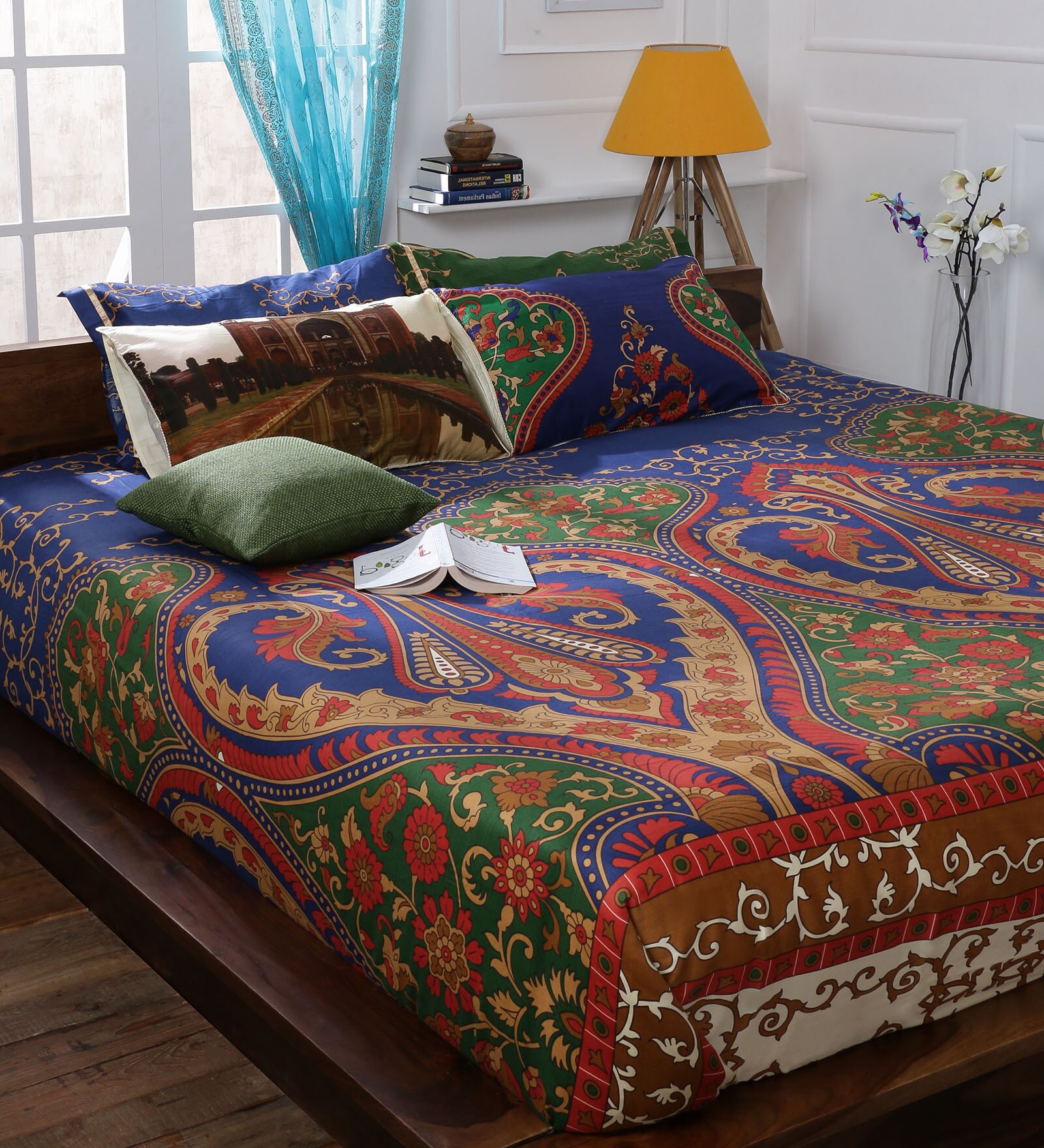 Buy Blue Cotton King Size Bedsheet Set of 5 by Bombay Dyeing Online