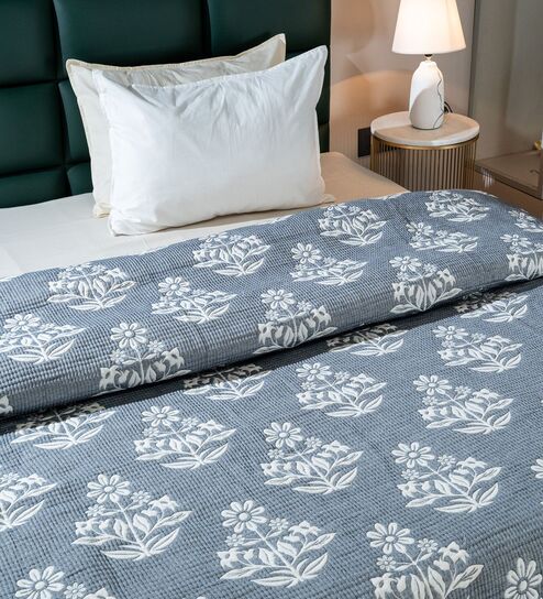 Multicolor Booti Single Bedspread With Pillow Cover