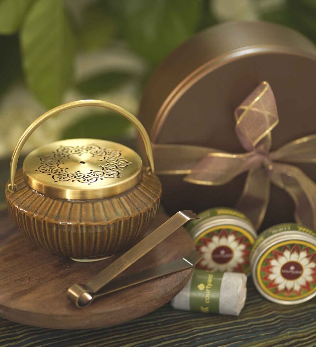 Buy Brass Aroma Hamper Decor Gift (Set Of 6) By Courtyard at 37 OFF by