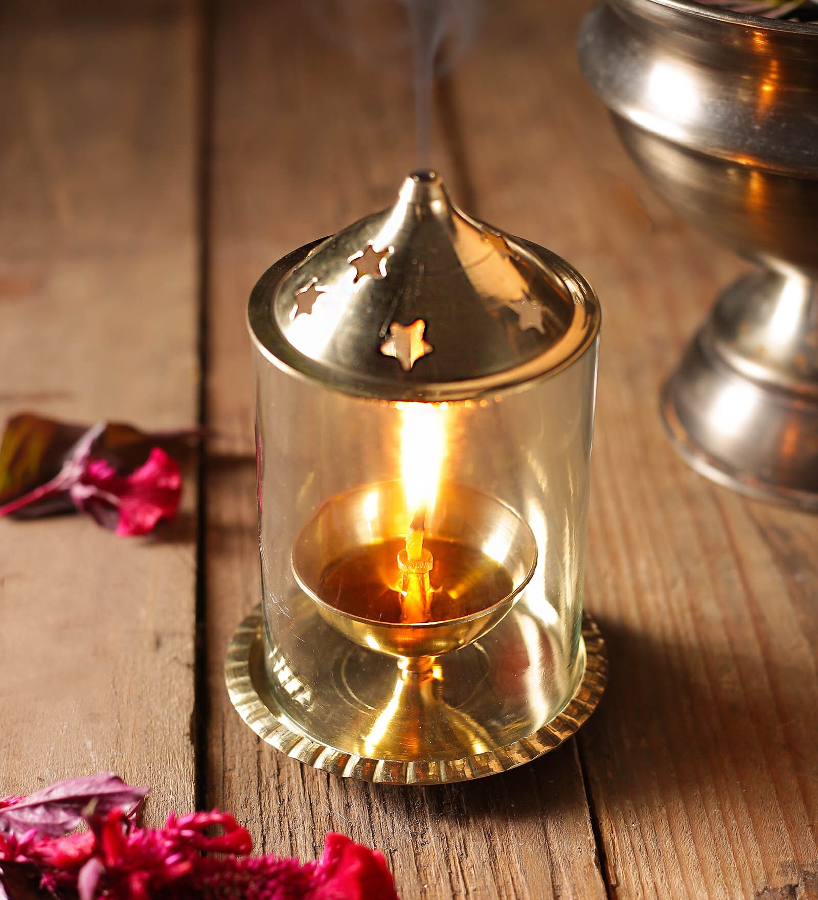 Camphor Brass Burner With Glass Lid