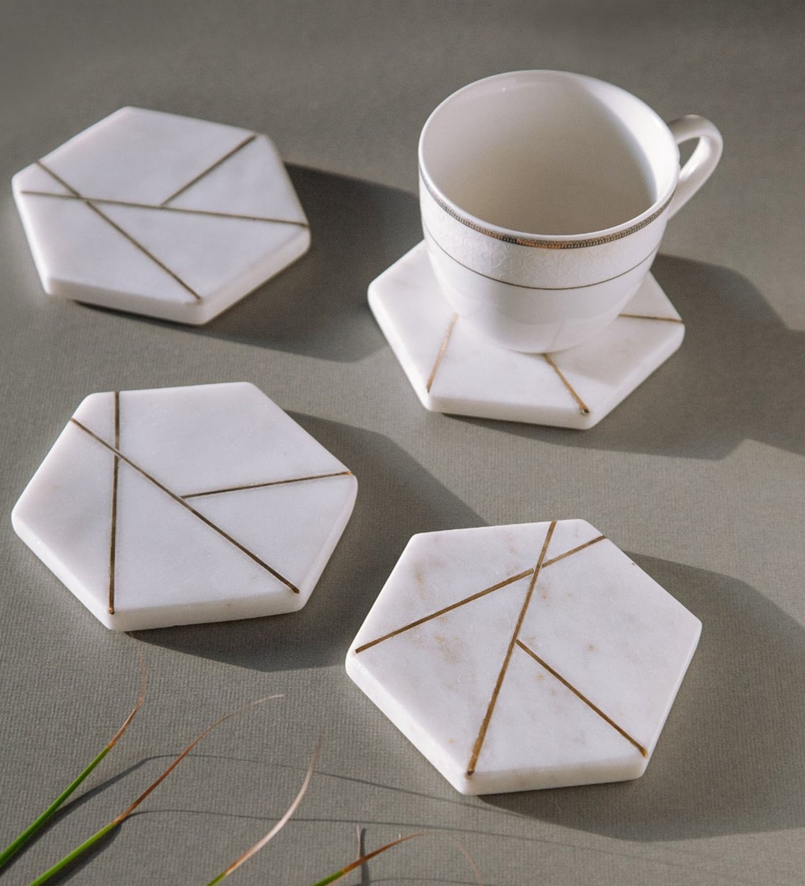 Hexa Brass inlay White & Gold Marble (Set of 4) Table Coaster