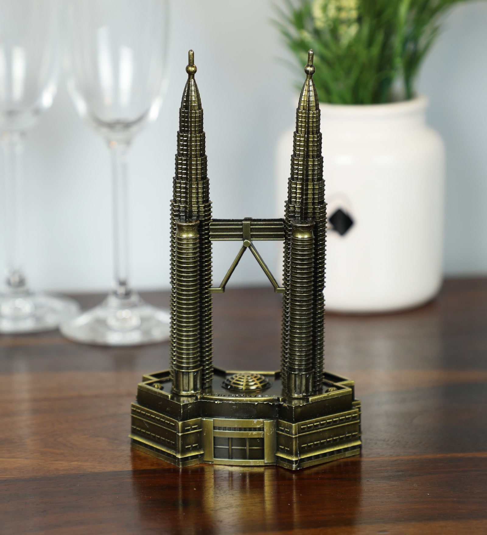 Bronze Iron Malaysia's Twin Tower Showpiece