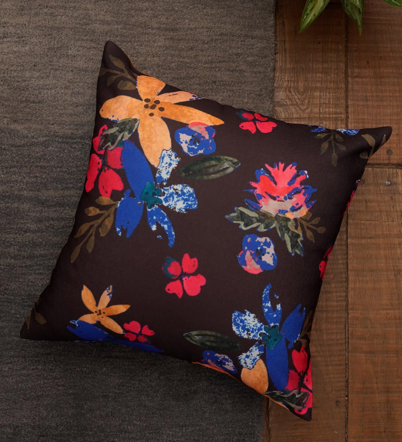 Brown Traditional Poly Canvas 16 x 16 Inch Cushion Cover