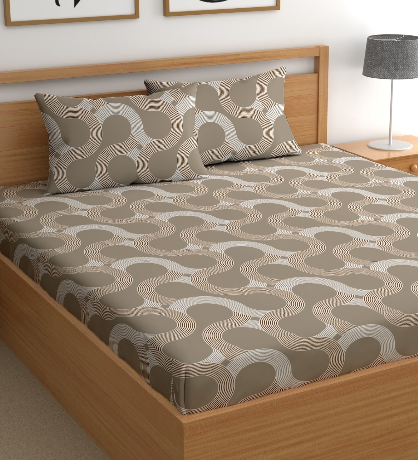 Brown 200 TC Abstract Cotton Queen Double Bedsheet 2 Pillow covers