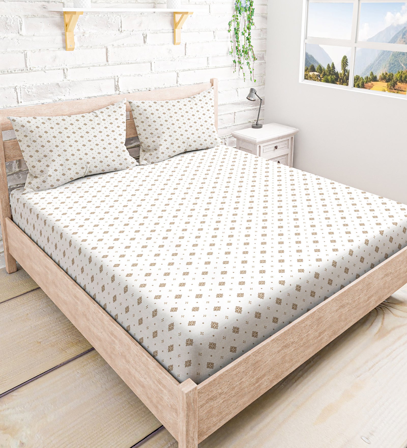 Brown Abstract 210 TC CVC Super King Bedsheet with 2 Pillow Covers