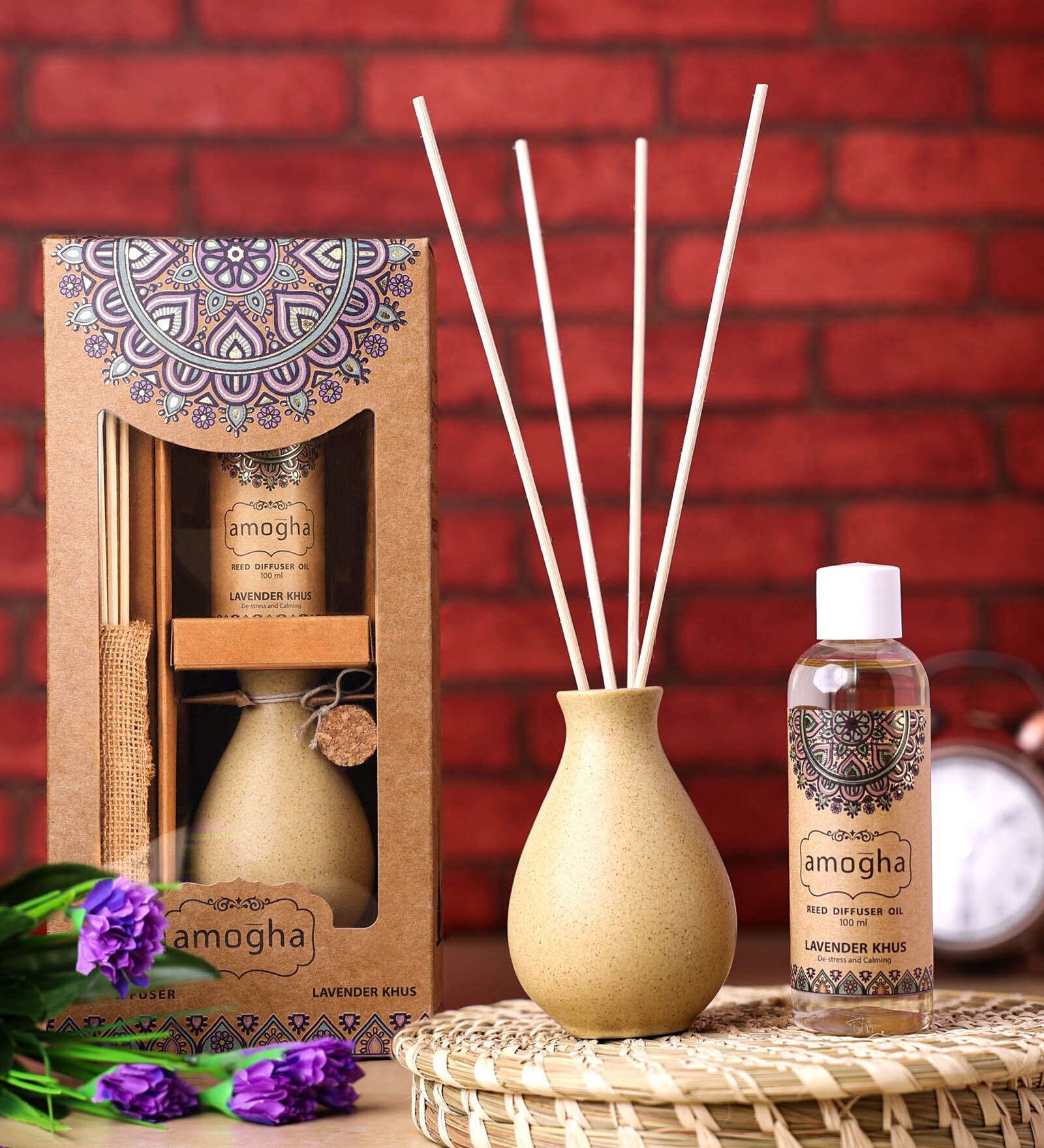 Brown Aroma oil & Reed Sticks