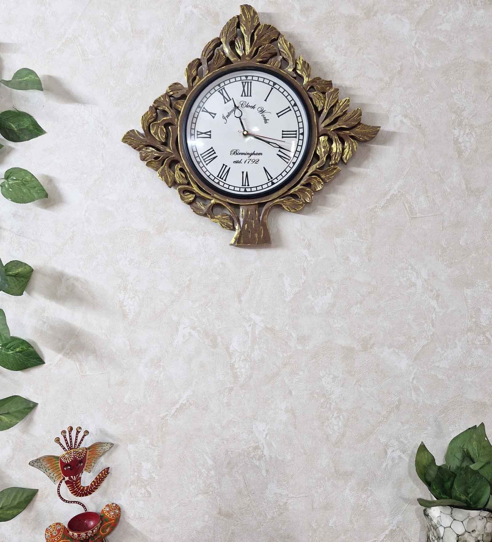 Brown Colour Engineered Wood Distress Finish Tree Wall Clock