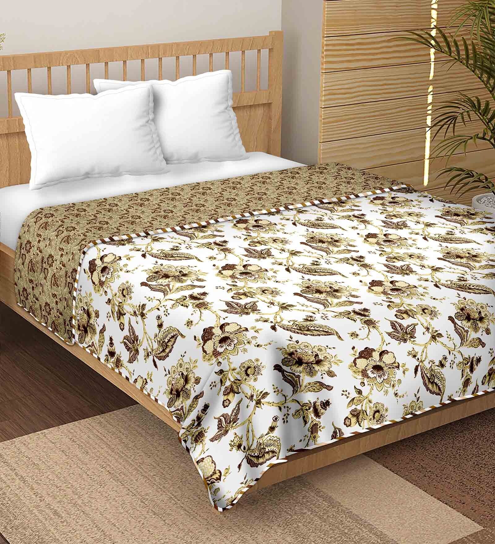 Buy Multicolor Cotton Reversible 180 Double Bed Comforter by Bella Casa