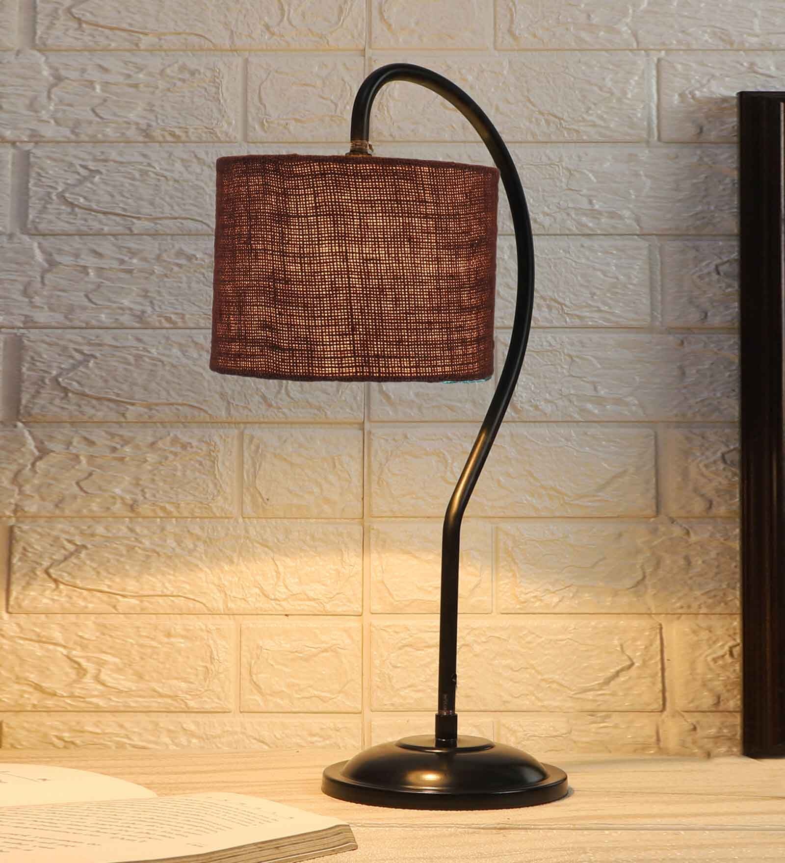Brown Jute Curvy Table Lamp with Iron Base