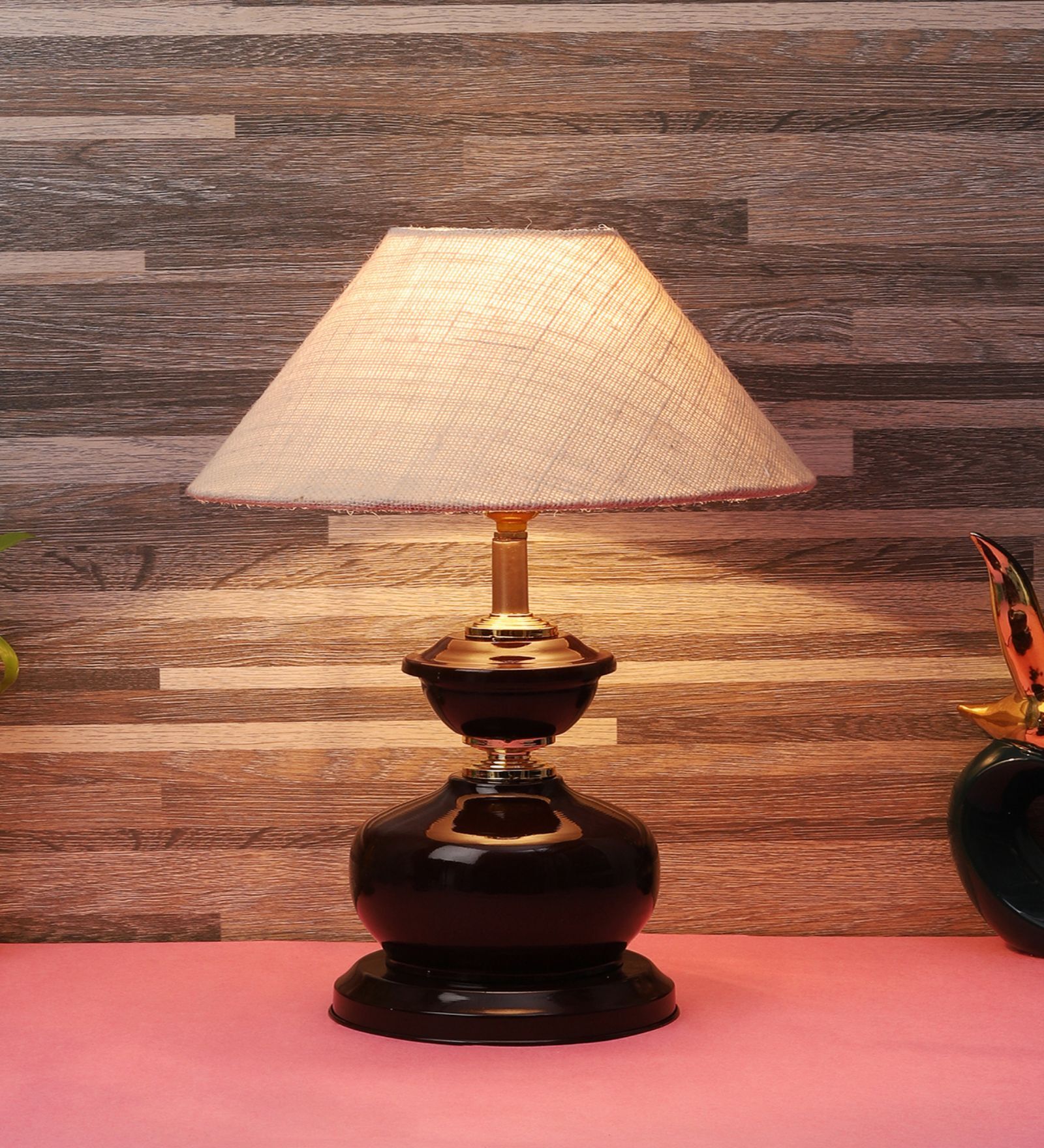 Brown Metal & Natural Fiber White Colour Table Lamp Brown Metal & Natural Fiber White Colour Table Lamp
