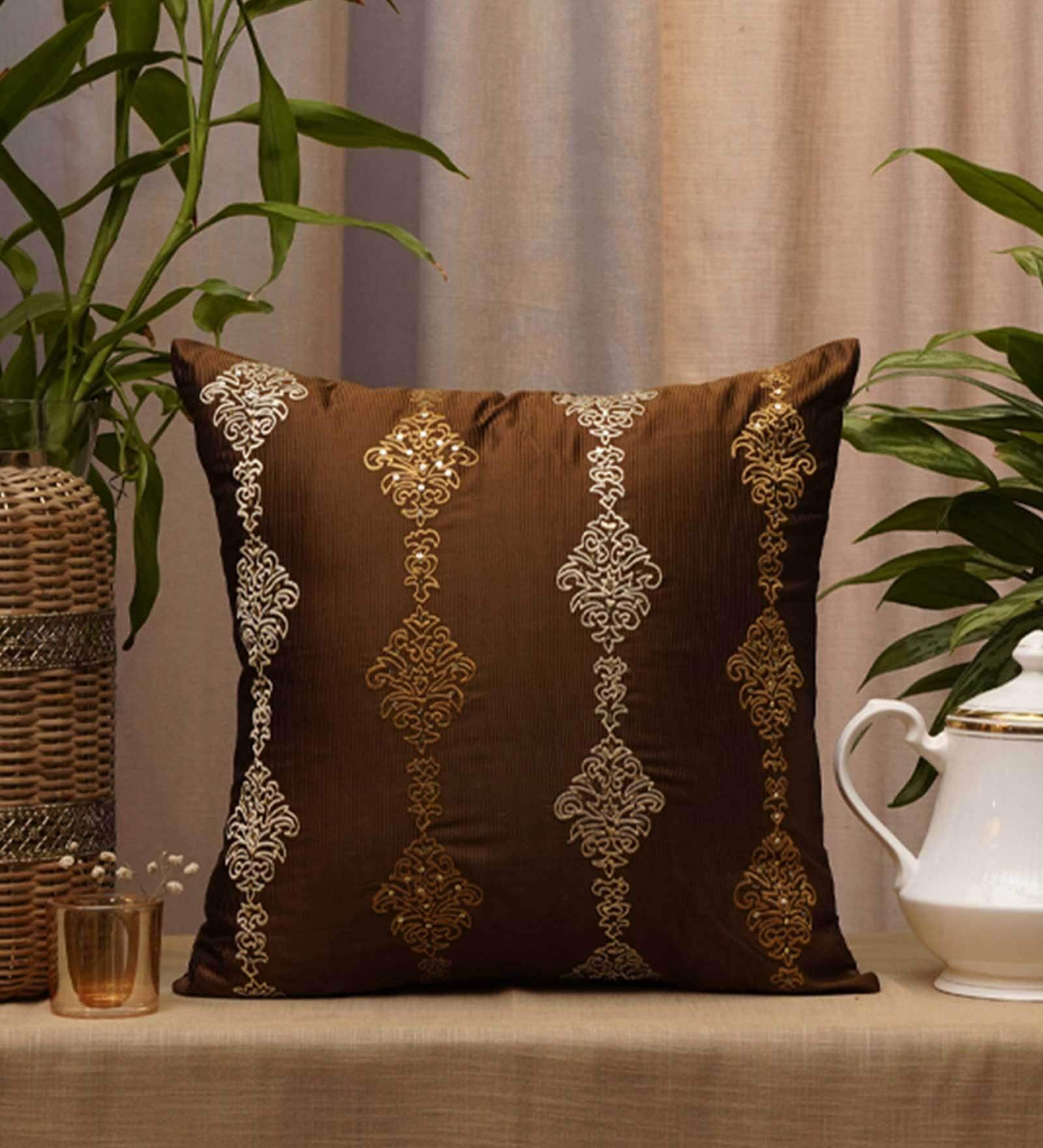 Brown Traditional Polyester Blend 16 x 16 Inches Cushion Cover
