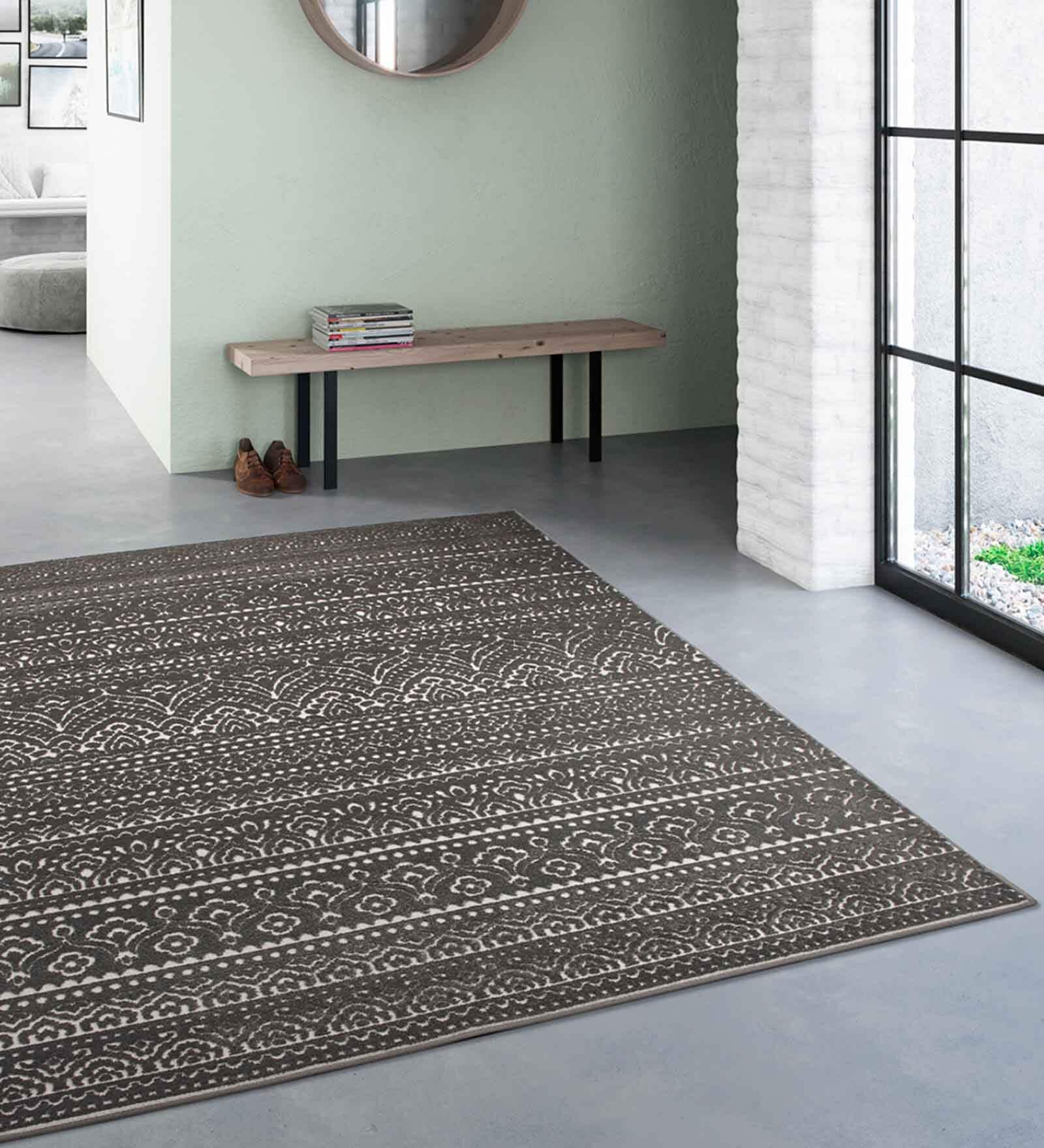 Brown Abstract Polypropylene 4 ft x 6 ft Machine Made Carpet