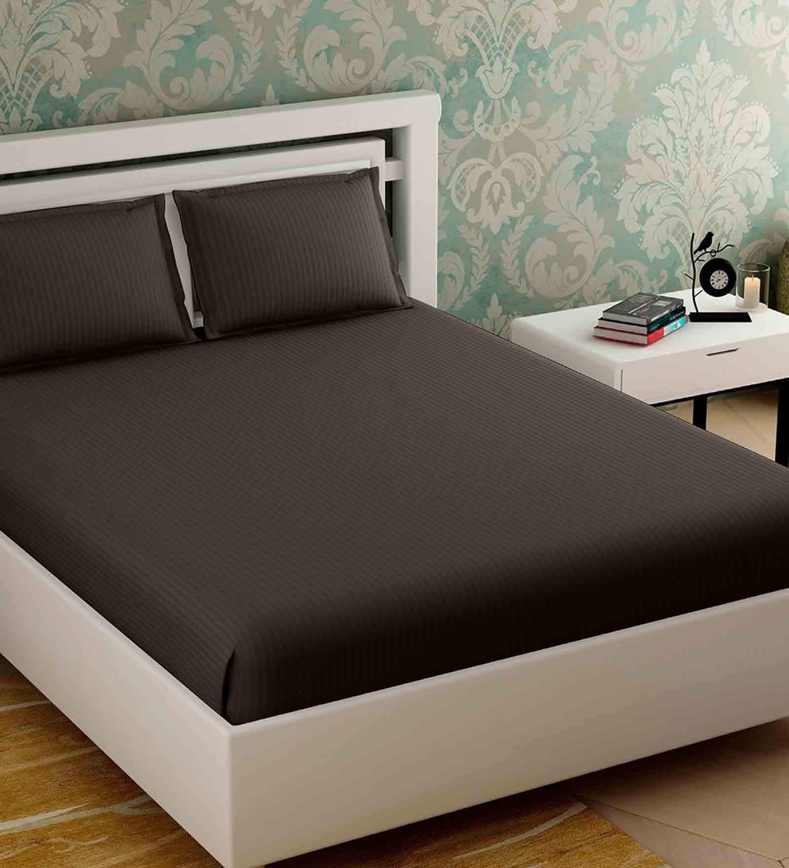 Brown Stripes 280 TC Cotton King Sized Bed Sheets with 2 Pillow Covers