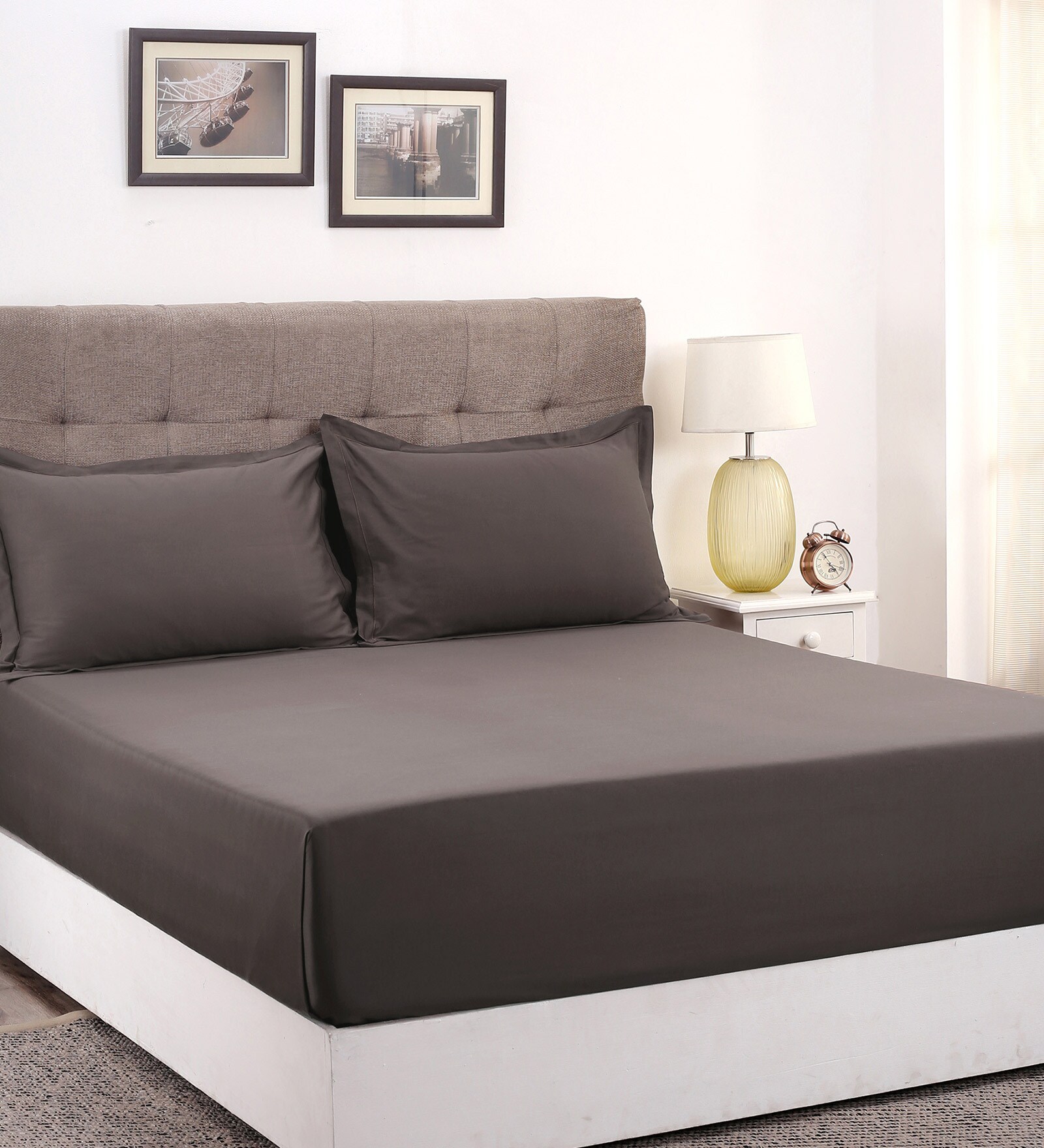 Brown Solid 400 TC Cotton King Sized Bed Sheets with 2 Pillow Covers