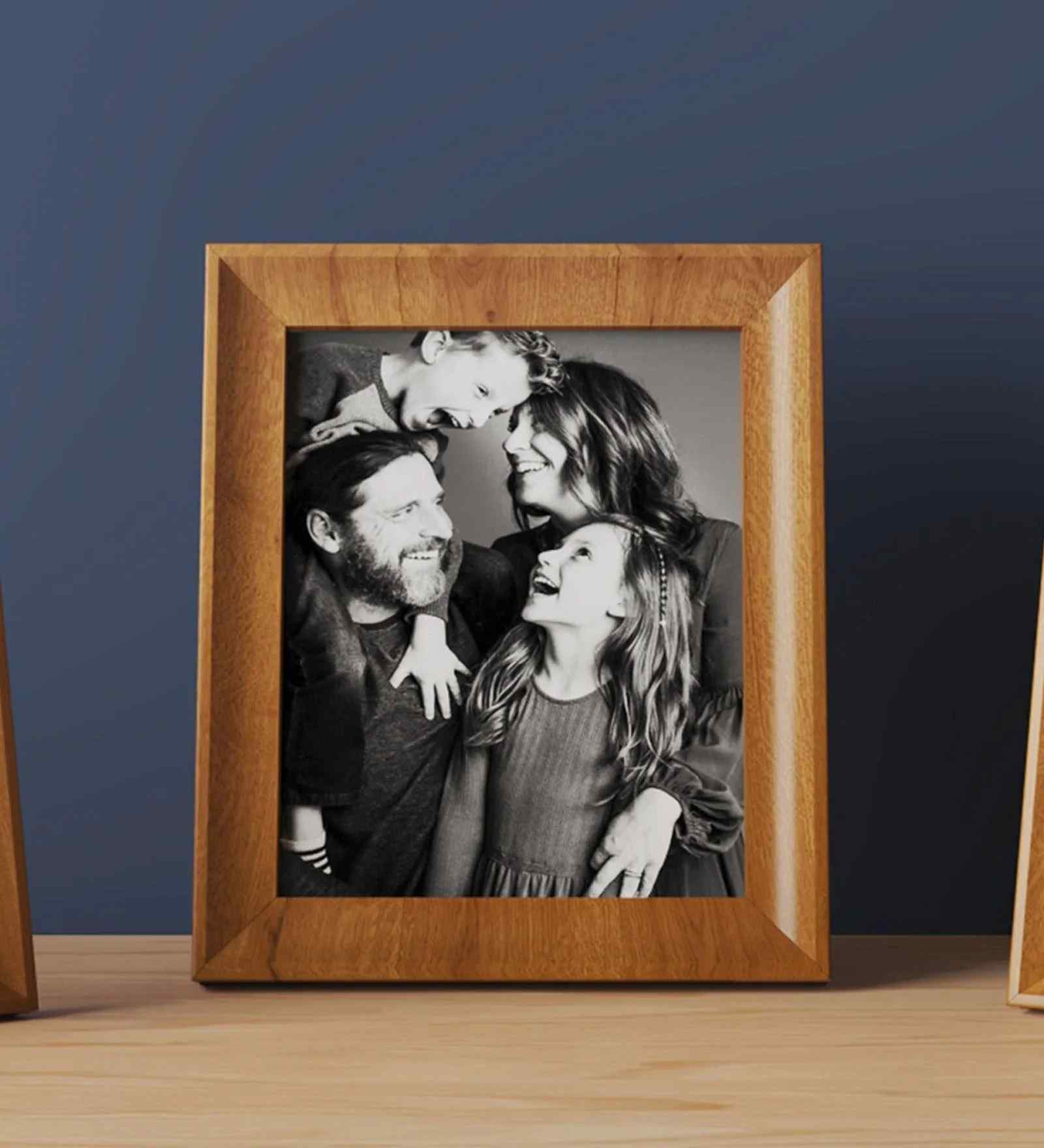 Brown Synthetic Wood Photoframe