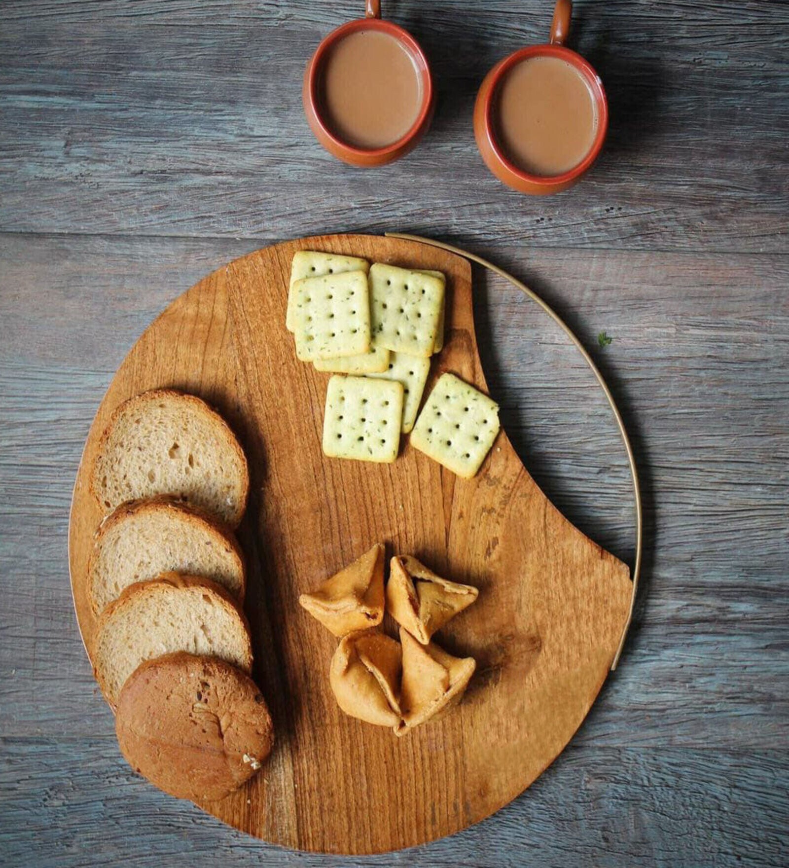 Brown Wood Cheese Board Cum Serving platter