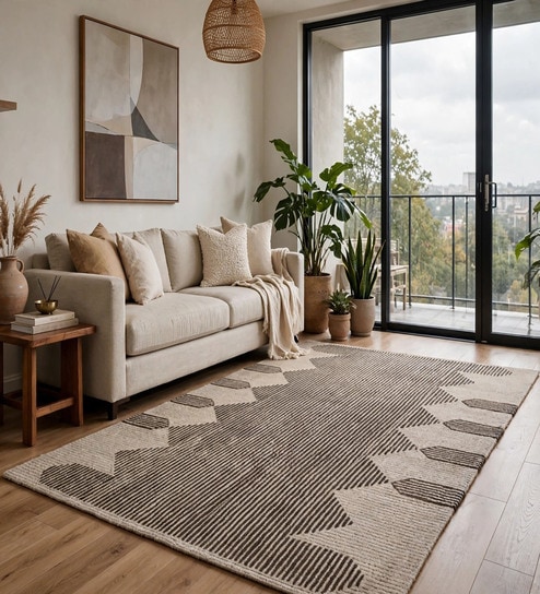 Brown Geometric Wool And Cotton 5 X 8 Ft Hand Tufted Carpet