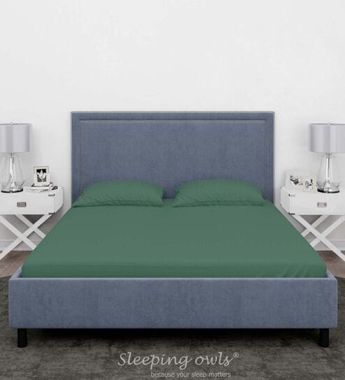 Green Cotton Solid Finest 300TC Plain Super King Bedsheet with 2 Pillow Covers