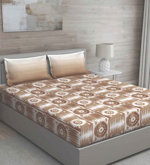 Brown Geometric 150 TC Cotton Queen Sized Bed Sheets with 2 Pillow Covers by GM Fabrics