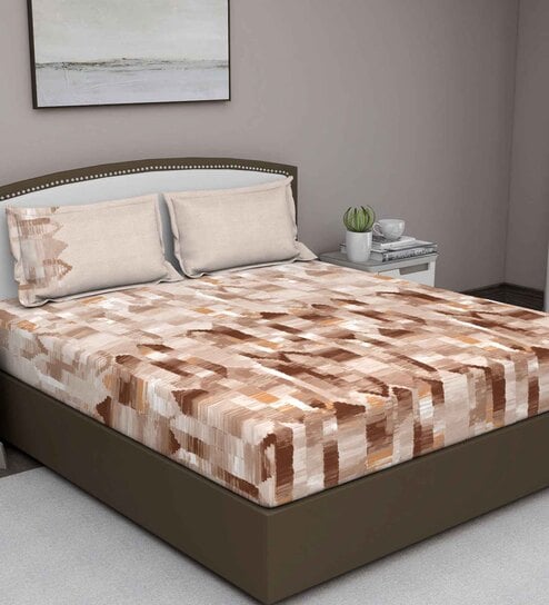Brown Geometric 180 TC Cotton King Sized Bed Sheets with 2 Pillow Covers by GM Fabrics