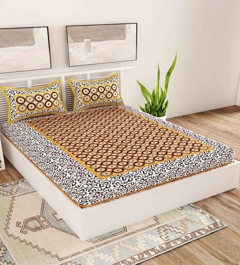 Brown Geometric 120 TC Cotton Queen Sized Bedsheet with 2 Pillow Cover