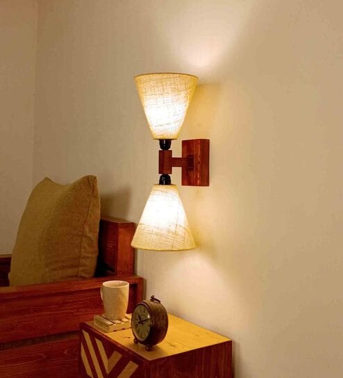 Terzo Wooden Novelty Wall Light (Natural Wood)