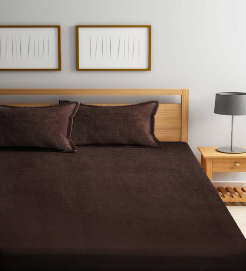 Brown Solid 300 TC Woollen Fitted Double Bedsheet with 2 Pillow Covers