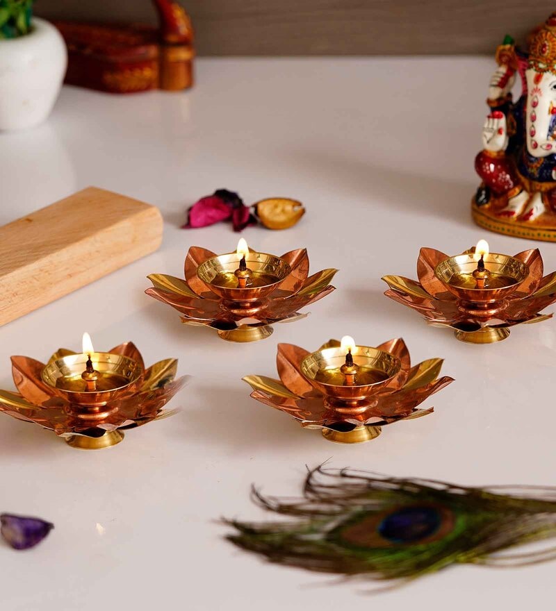 decorative metal diyas