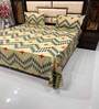 Green Geometric 400 TC 100% Cotton King Sized Bed Sheets with 2 Pillow Covers