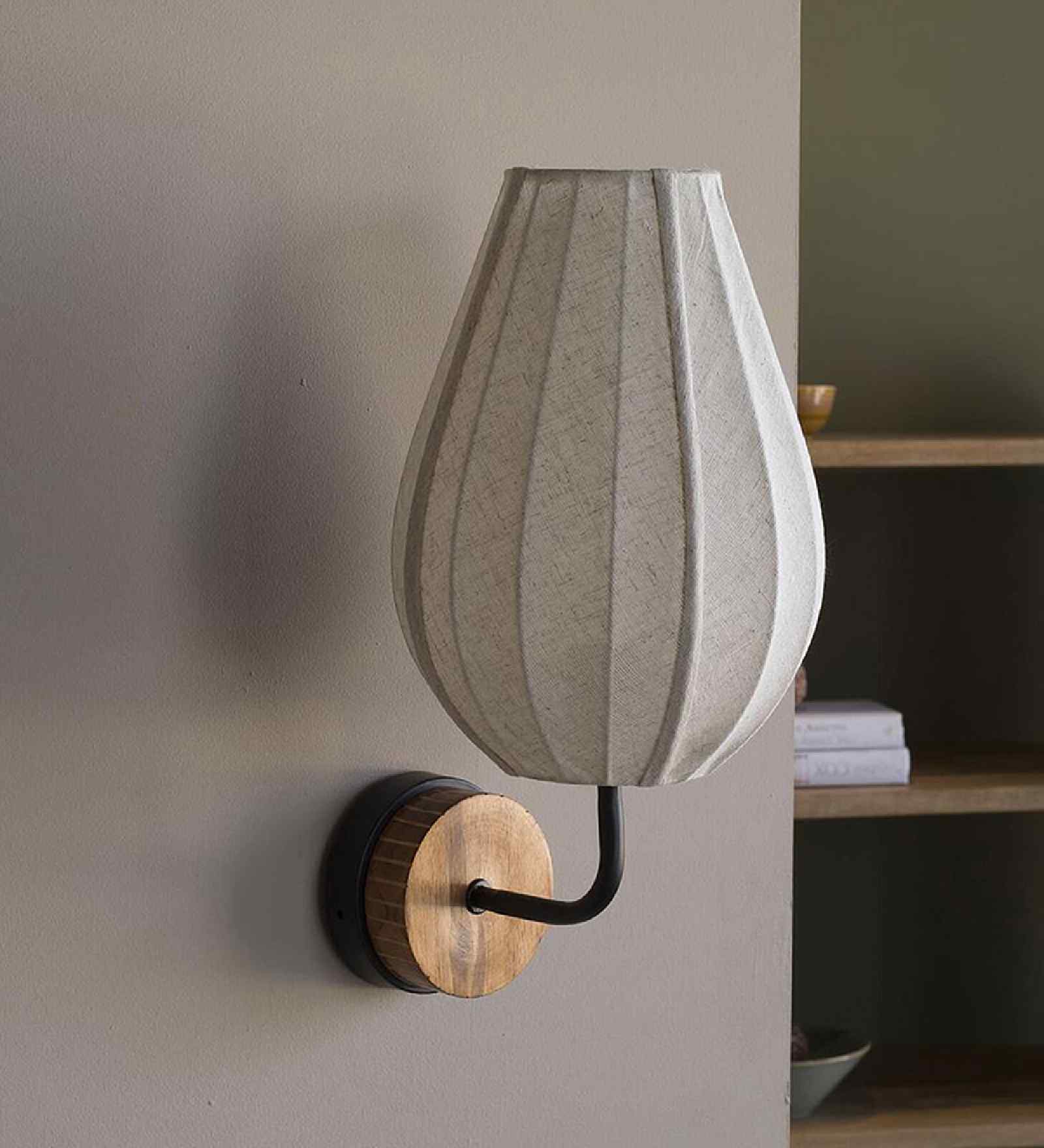 Bud Wall Lamp Black