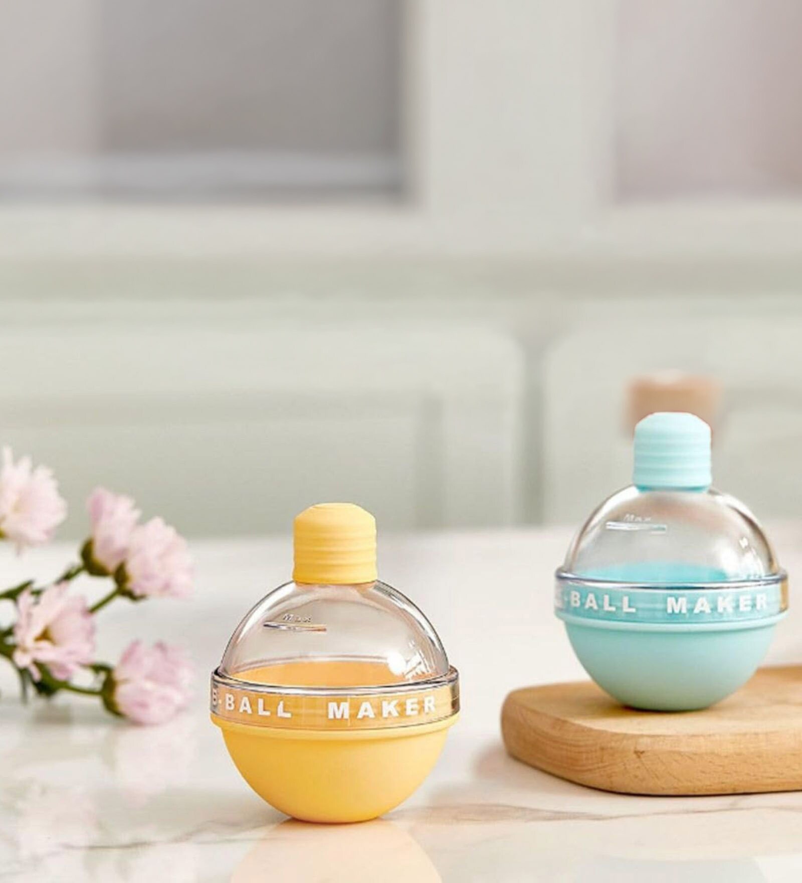 Assorted Bulb Ice Ball Maker Large Sphere Ice Mold for Whiskey