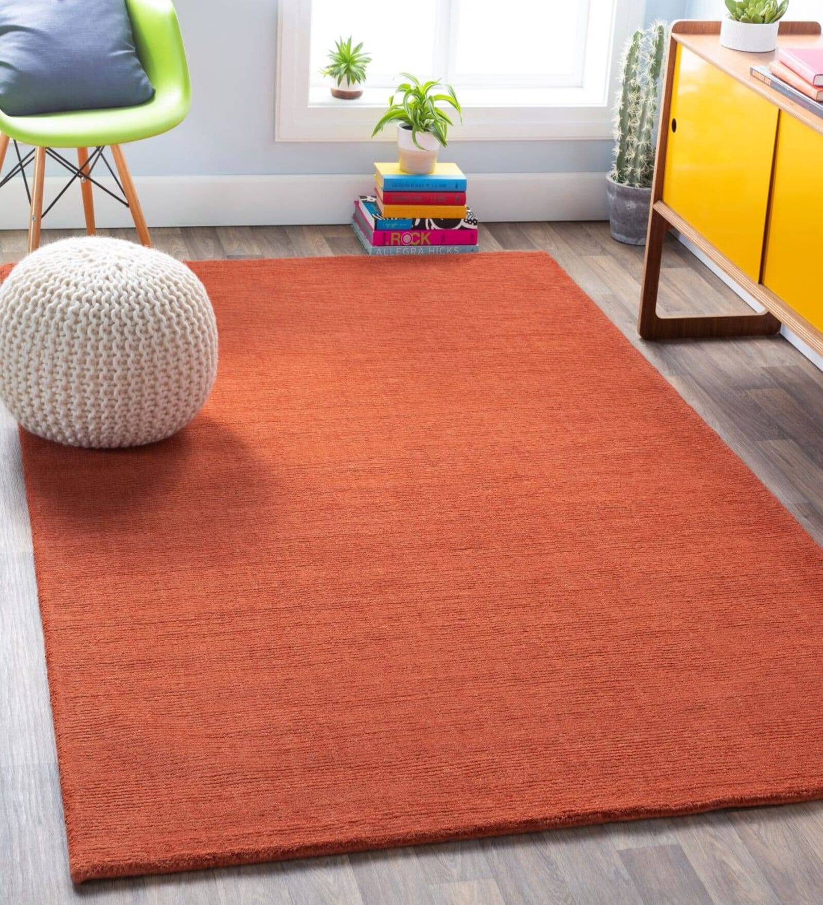 Coral Solid Wool 5 ft x 7 ft Hand Woven Carpet