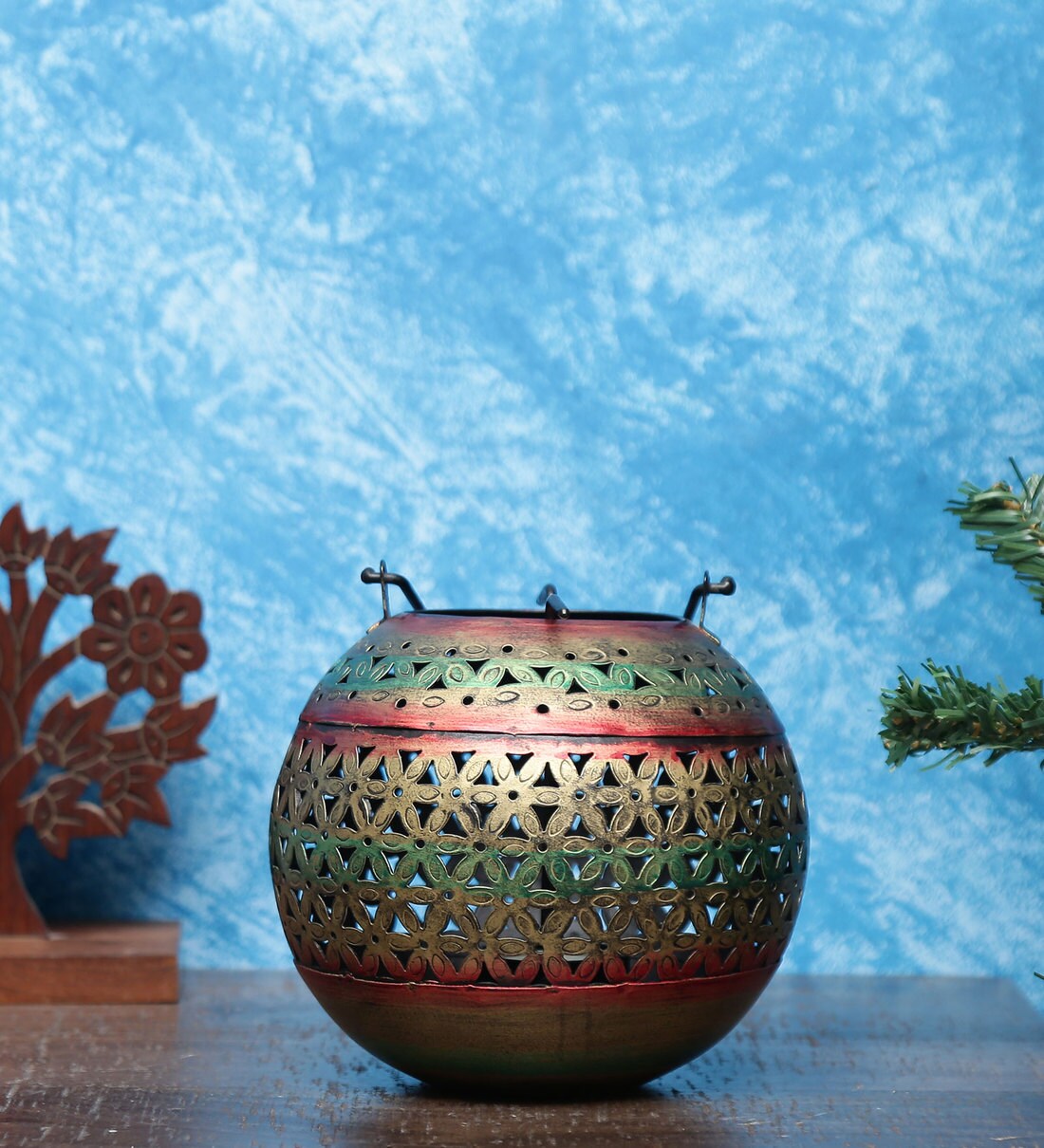 Buy Calla Multicolor Iron Table Tea Light Holder by Artisans Rose at 31