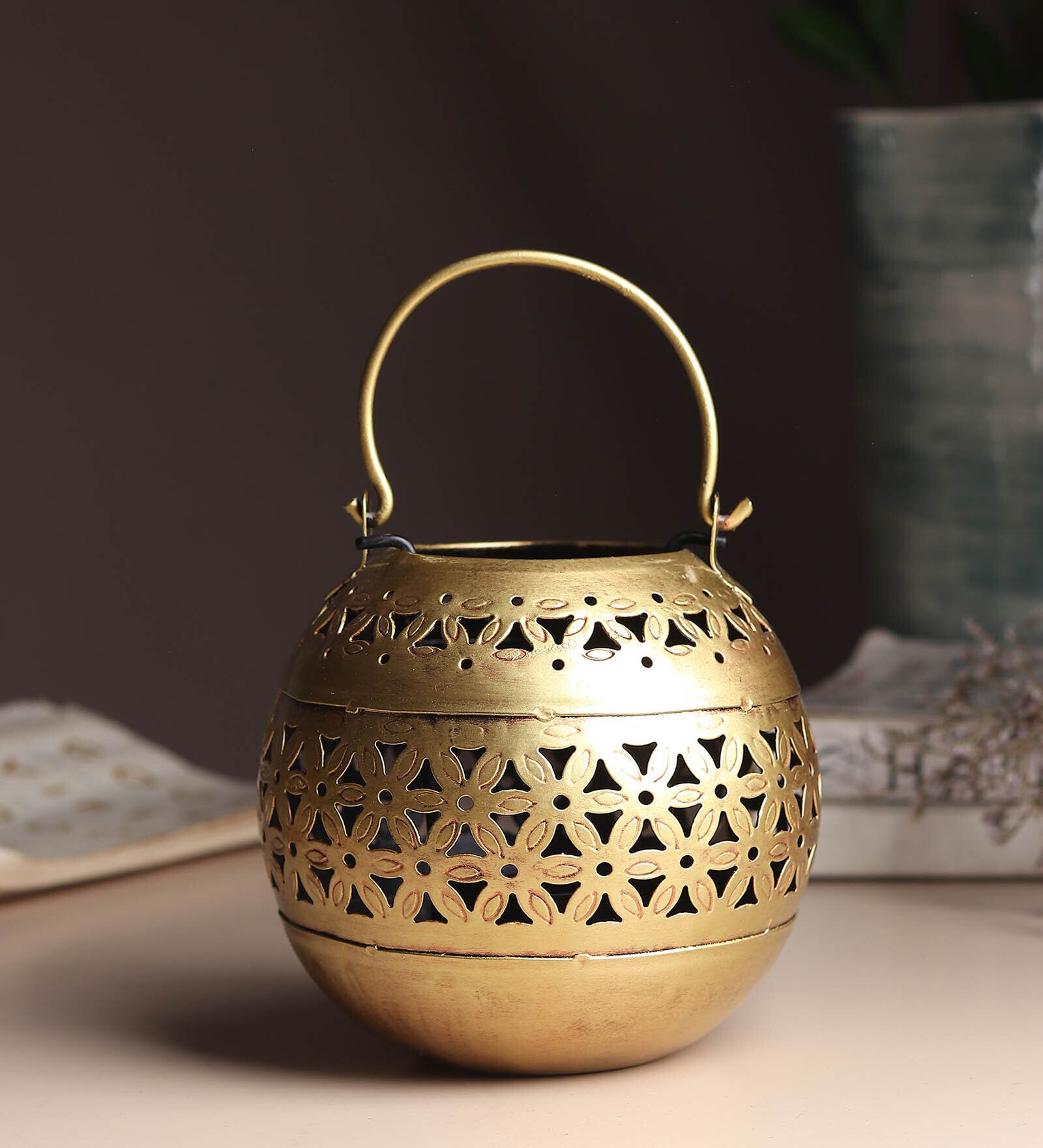 (1Pc) Gold Metal Diwali Decoration Tea Light Holder