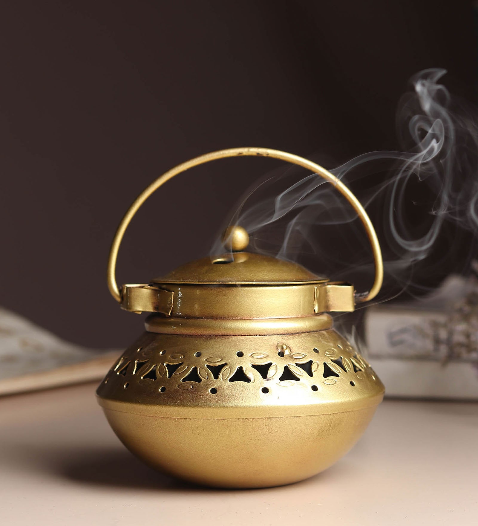 (1Pc) Gold Metal Diwali Decoration Tea Light Holder