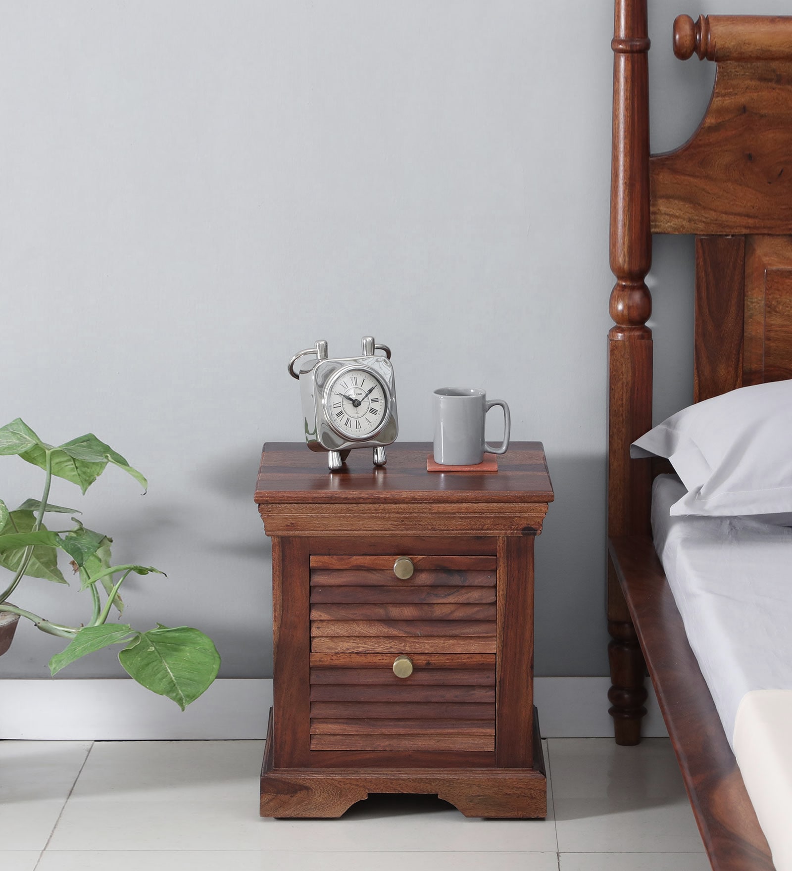 Buy Carleson Sheesham Wood Bedside Table In Scratch Resistant Honey Oak ...