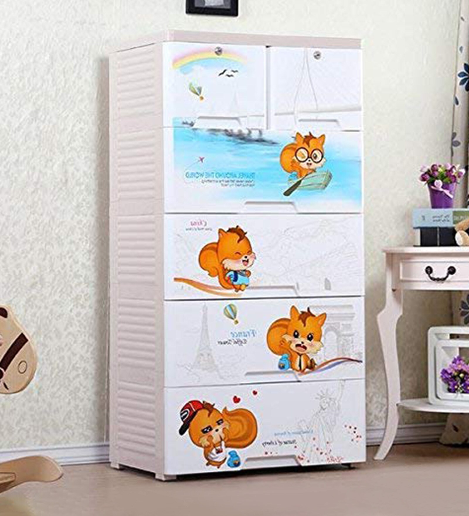 Happy Squirrel Five Layer Chest of Drawer (Two Locks) in White