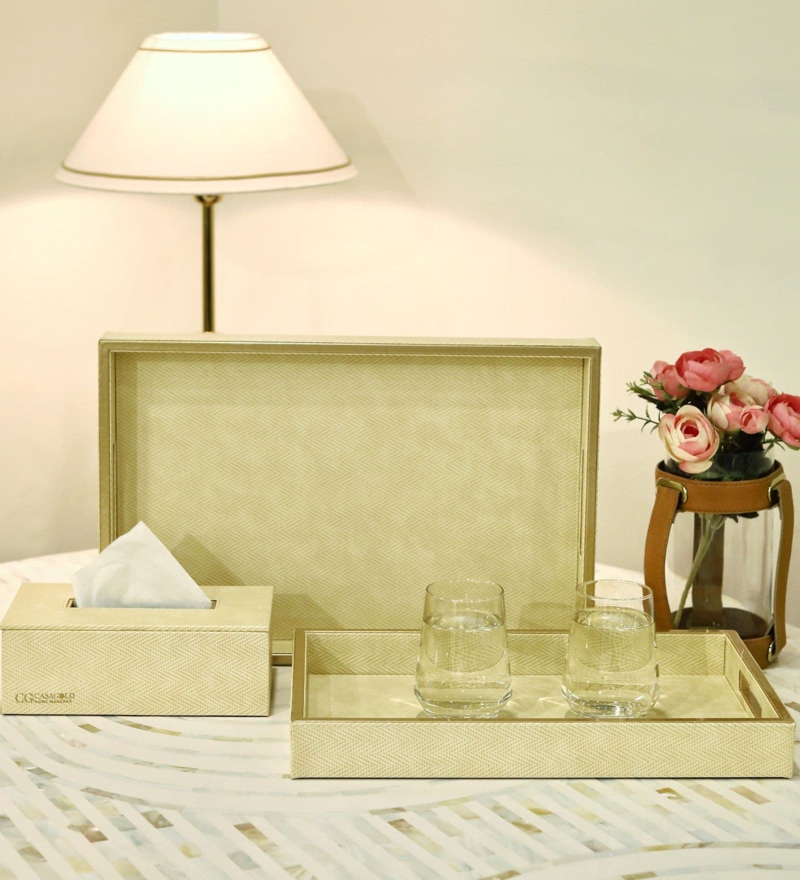 CASAGOLD SET OF 2 LEATHER TRAY WITH TISSUE HOLDER SET
