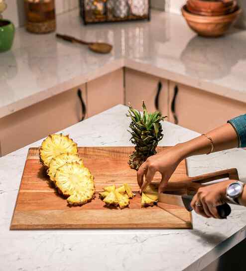 Carvula Acacia Wood Chopping Board with Triangular Handle