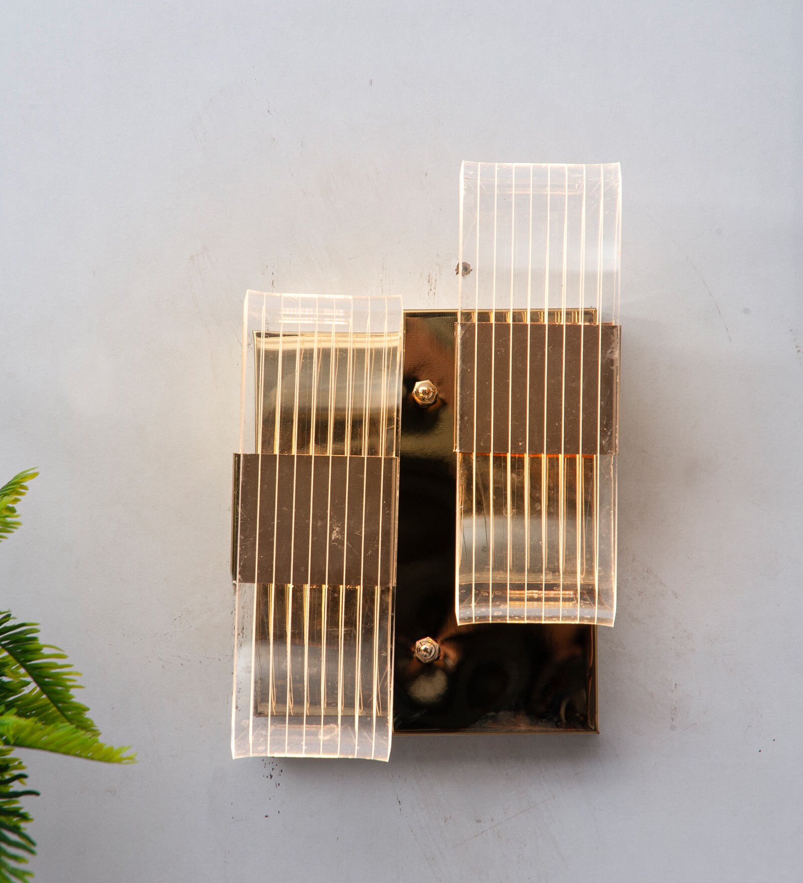 Volga Metal LED Novelty Wall Light (Brass)